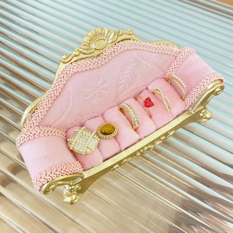 Creative High Heel Shoe Resin Jewelry Display Stand Suitable for Earrings Necklaces Rings Bracelets Home Decorating