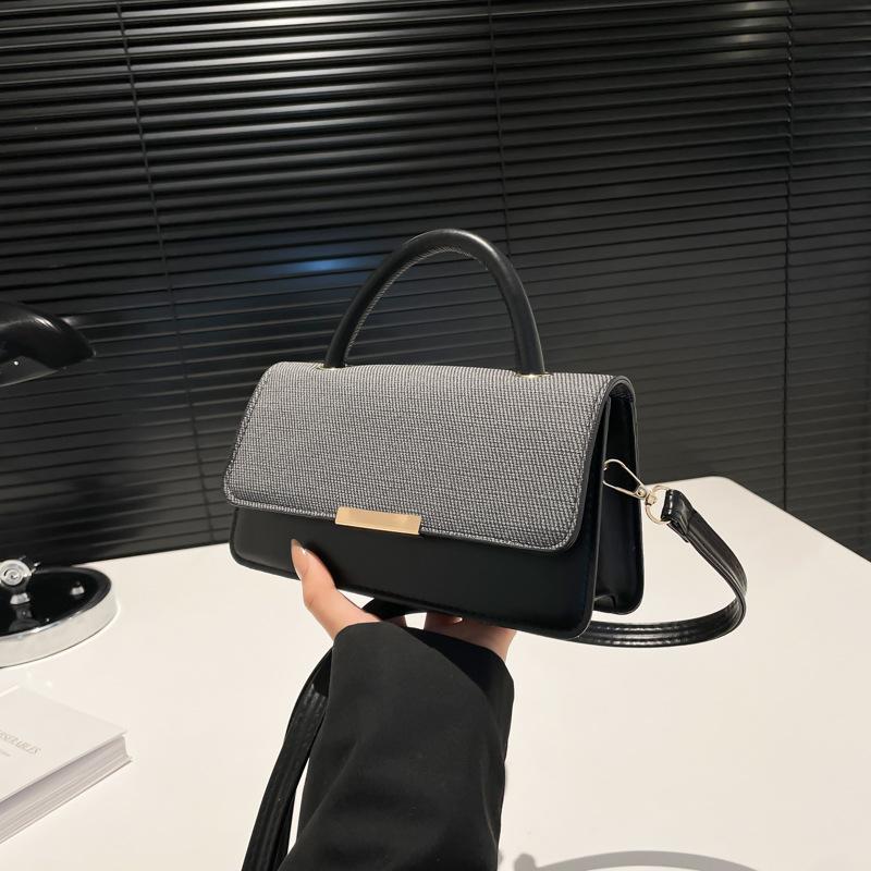 

Early spring new handbag niche high-end shoulder messenger bag urban commuting simple versatile leisure bag чёрный