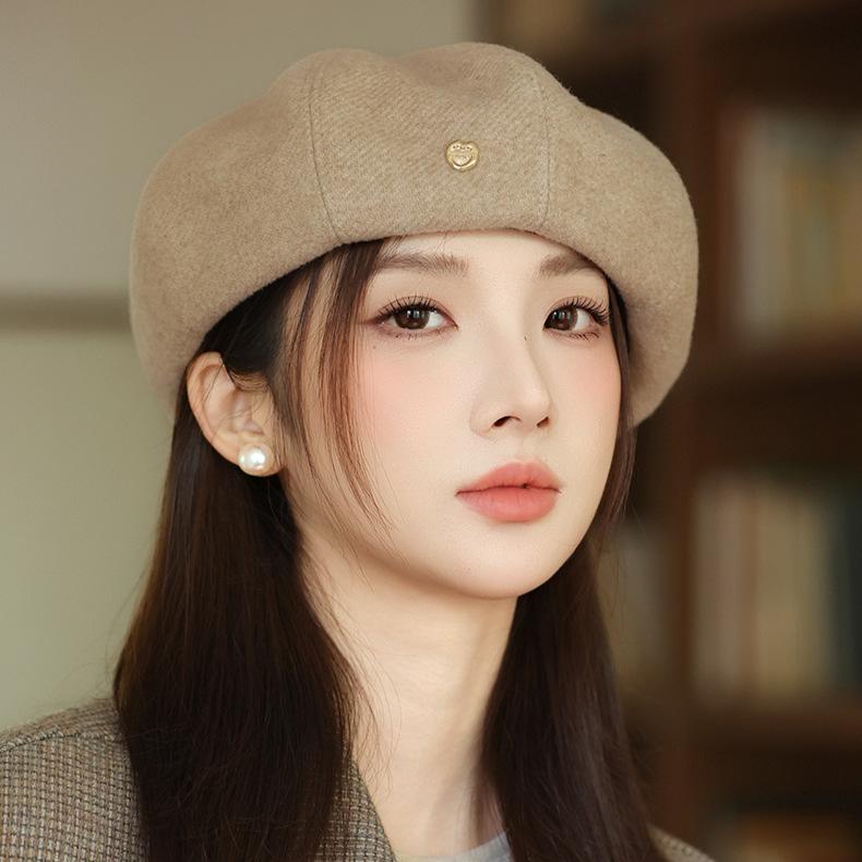Autumn and Winter Retro Love Beret Hat Women's Warm Octagonal Hat Painter Hat
