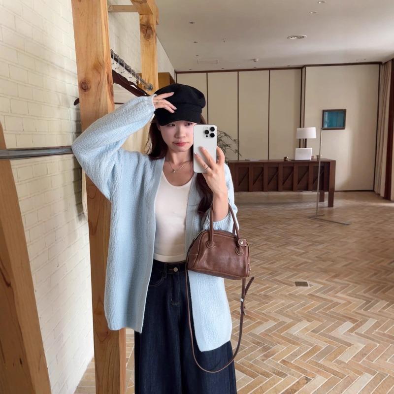 Autumn and winter new lazy style bark pattern fashionable versatile loose medium and long bubble sleeve knitted sweater jacket women