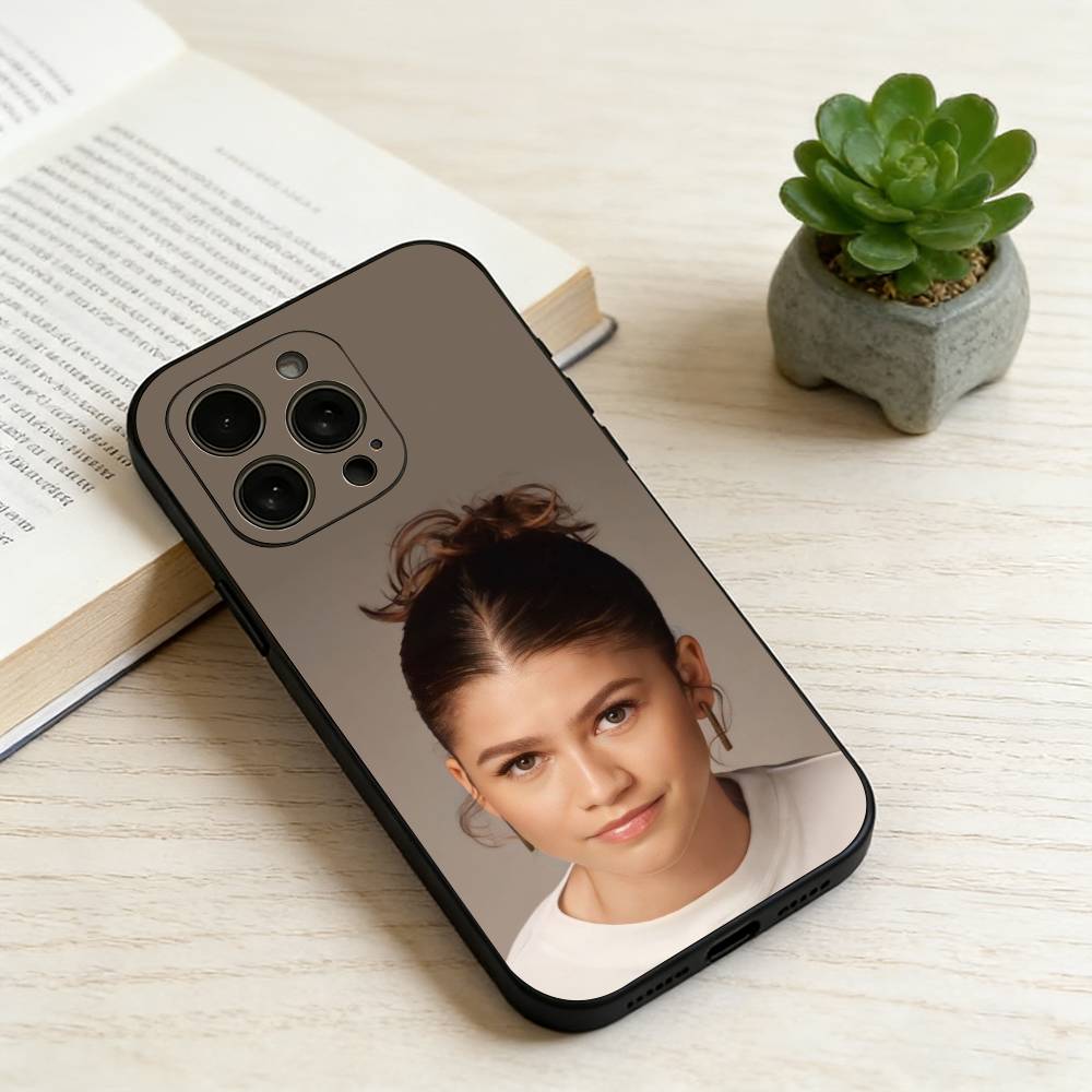 Z-Zendaya Phone Case Silicone Soft For IPhone 17 16 15 14 13 12 11 X XR Plus Pro Max Plus