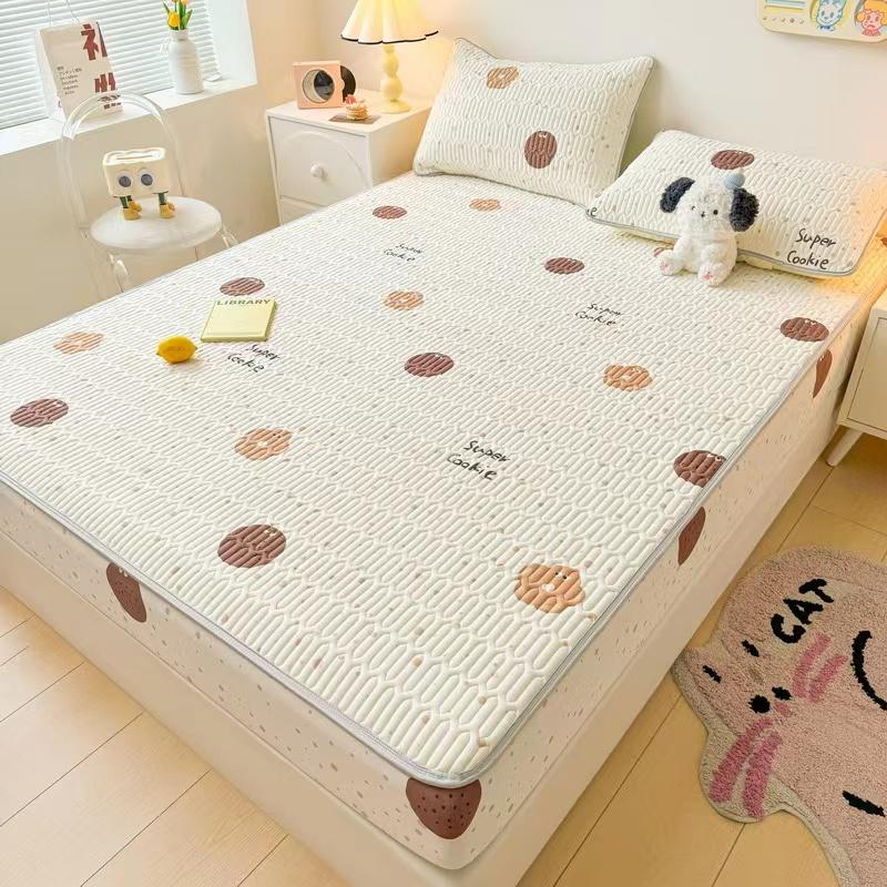 1pc Latex Thick Quilted Mattress Cover Summer Breathable Cool Anti-slip Bed Fitted Sheet Cute Bed Cover Not Included Pillowcase