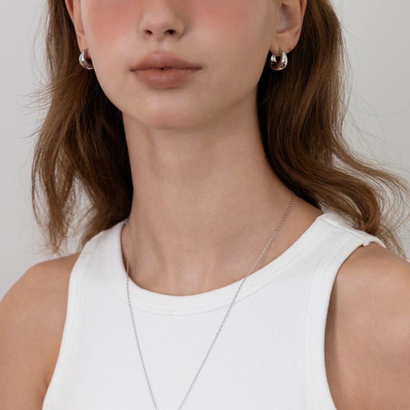 Tatiana (925 Silber) Gebogener Muschelanhänger Lange Halskette NZ2501