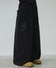 Seulliggeullou Leopard Logo Applique Sweatpants [Black]