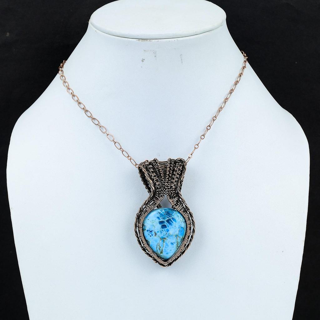 Neonblauer Apatit Edelstein Handgemachter Kupferdraht Wickelschmuck Schöner Anhänger für Sie