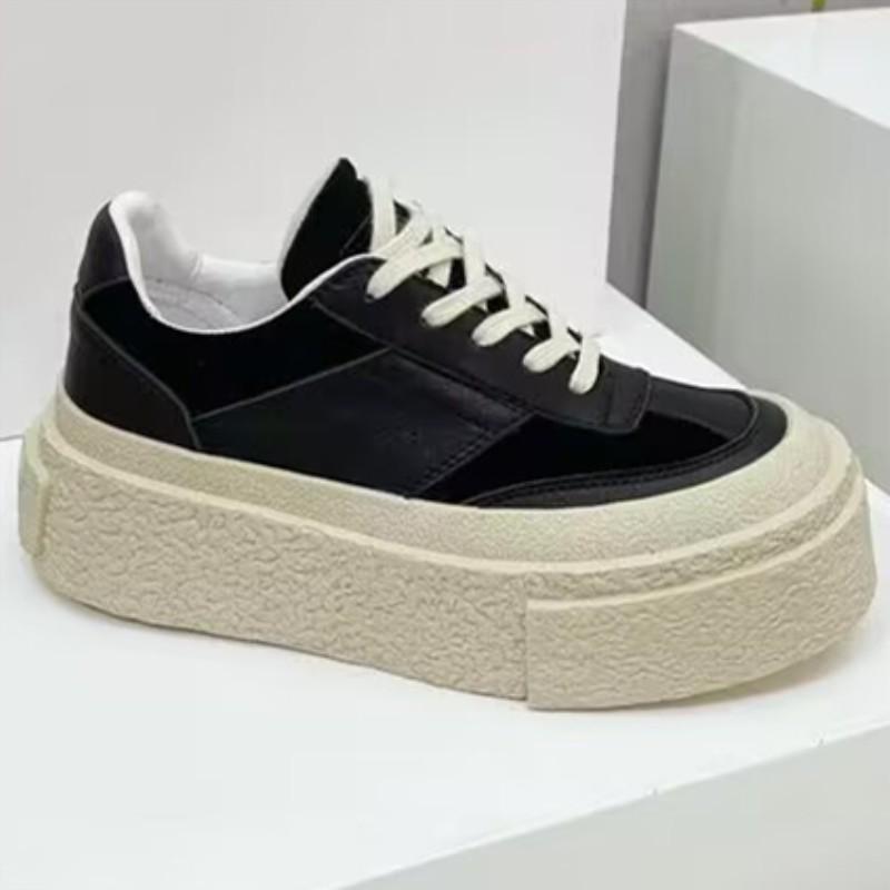 "2024 Autumn Women's Thick-Soled White Platform Sneakers - Stylish, Breathable Biscuit Casual Shoes"