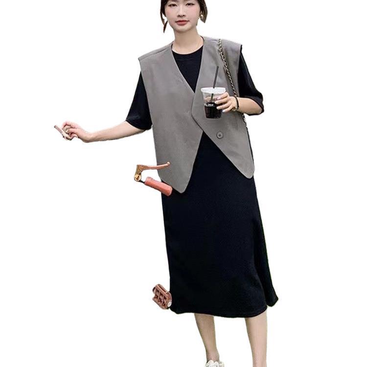 Women's Summer 2026 Sleeveless Vest Dress: Elegant Salt Style Two-Piece Straight T-Shirt Dress Set