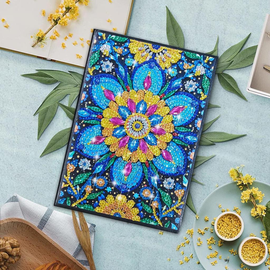Diamond Painting DIY Notebook: Special-Shaped Shiny Design, 50 Pages, Perfect Christmas Holiday Gift