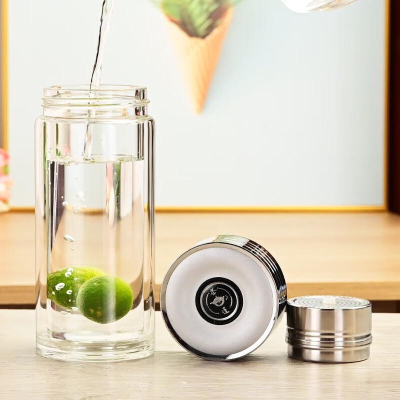 Portable Double-Layer Magnetic Tea Infuser Bottle