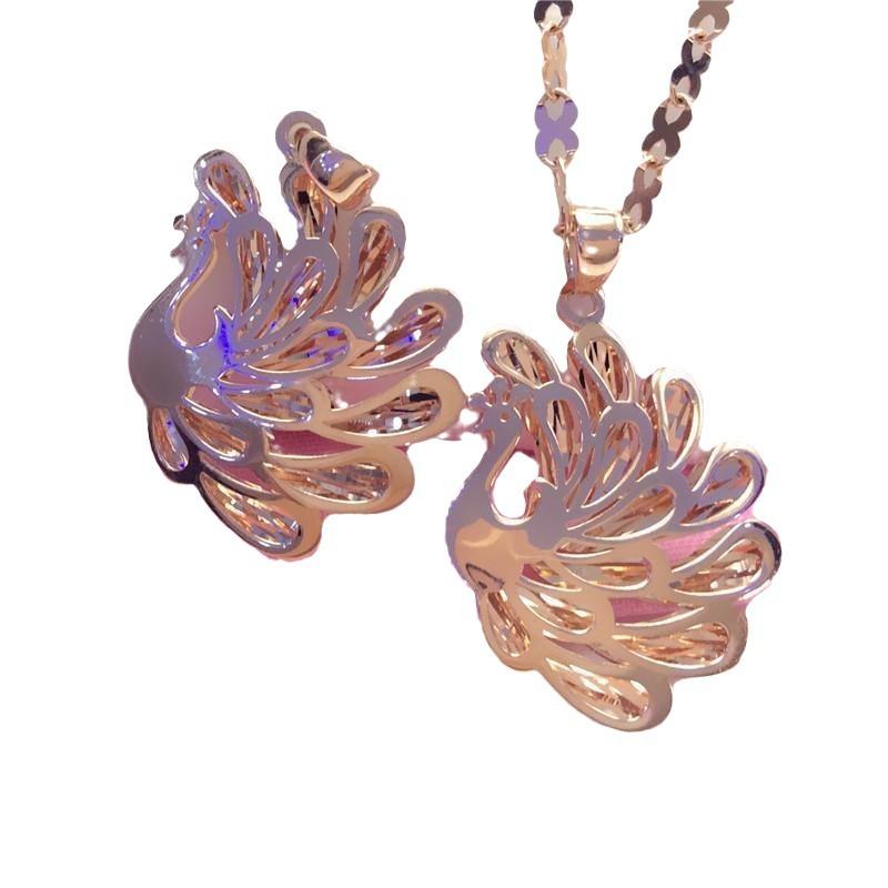 Exquisite Russian Purple Gold Shiny Peacock Pendant Luxury High-End Classic Wind Plated Rose Gold Collarbone Chain
