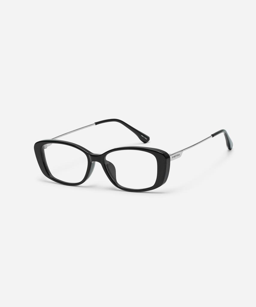 Neotelia Kaven · Black