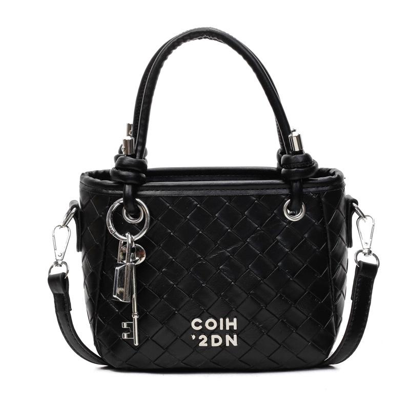 Trendy Design Sense Woven Pattern Portable Bucket Bag Women's Leisure Commuting Niche Personality High Sense Messenger Bag