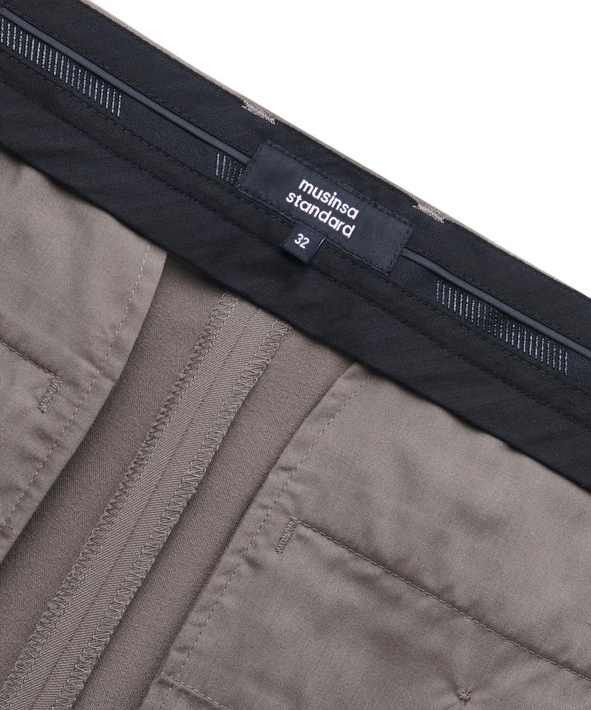 MUSINSA STANDARD Tapered Turn-Up Hidden Banding Crop Slacks [Dusty Beige]