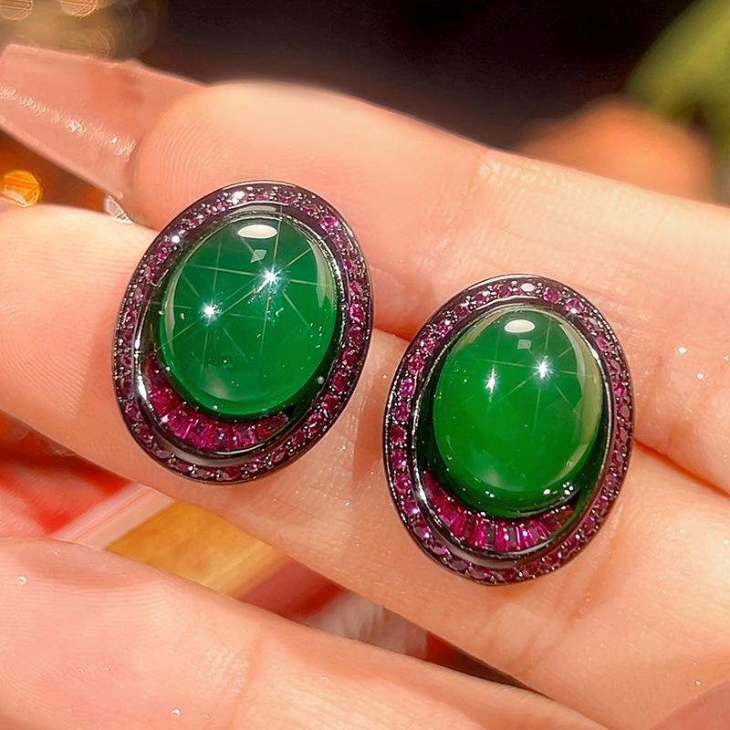 

Медные серьги-пусеты с позолотой, имитацией флуоресценции ледяного семени, красным корундом и черным золотом 10 * 12