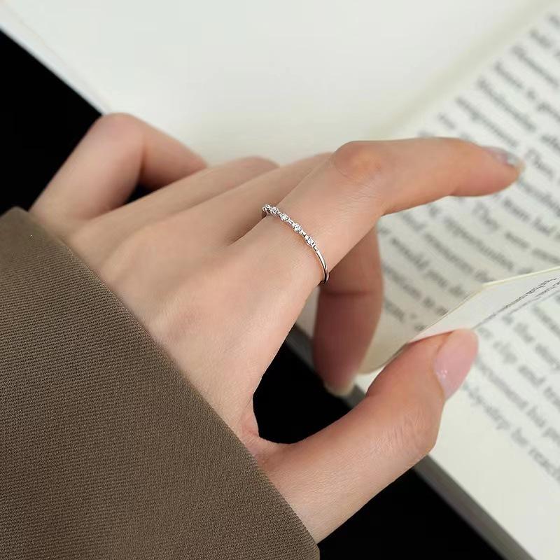 925 Sterling Silver Rhinestone Open Ring: Elegant Light Luxury Plain Band for Women’s Index or Pinky Finger.