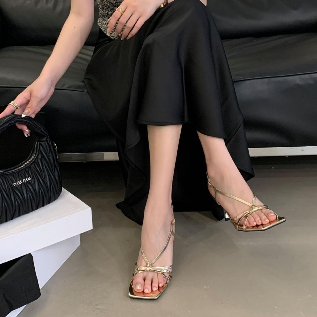 Black Thin Strap Open-toed Roman Sandals Women's Spring and Summer 2025 New Versatile Square Head Thin Heel One-word Cool Slippers