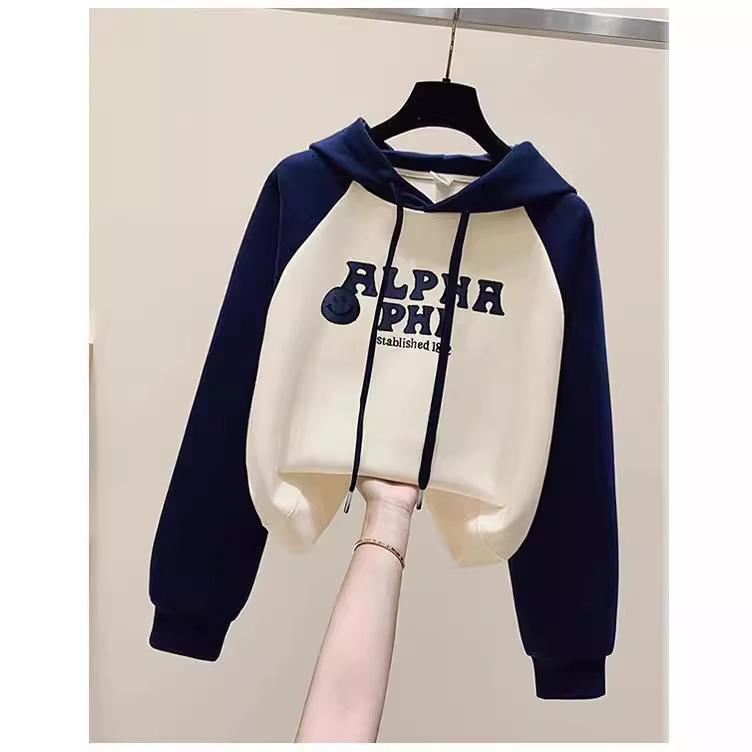 

Укороченная толстовка с капюшоном, женская, новая весна и осень, корейская версия, свободный модный принт, контрастный нишевый повседневный топ XXL темно-синий