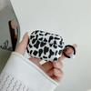 Simple cow pattern for AirPods 1 generation protective cover personalized second generation 1 generation pro1 apple bluetooth headset case