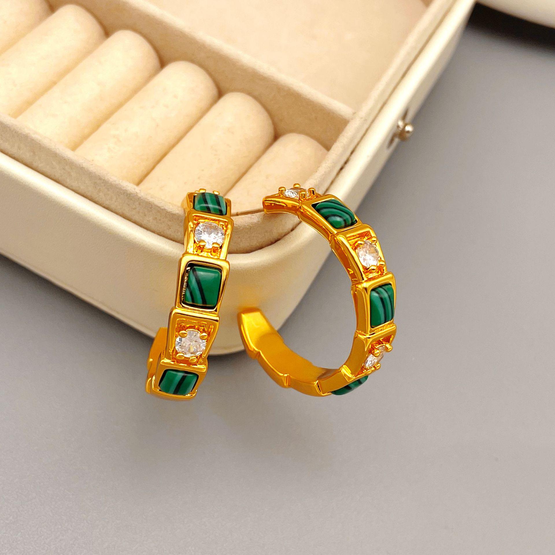 

Винтажные европейские и американские серьги-каффы из малахита в форме буквы С: Роскошные ювелирные изделия класса люкс для женщин