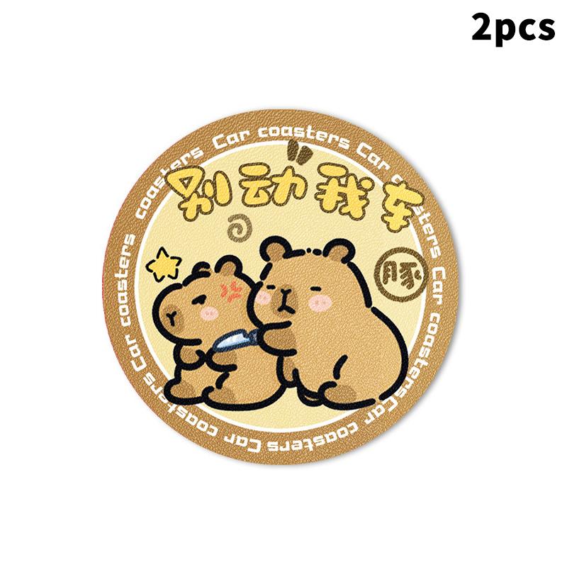 

2 шт. Милые подставки для подстаканников с рисунком капибары, из ПУ кожи, противоскользящие, вставка для подстаканника, коврик, аксессуары для интерьера автомобиля