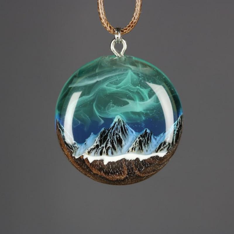 JMXD-Snow Mountain Aurora Resin Luminous Pendant Luminous Necklace Personalized Handmade Couple, Birthday Gift