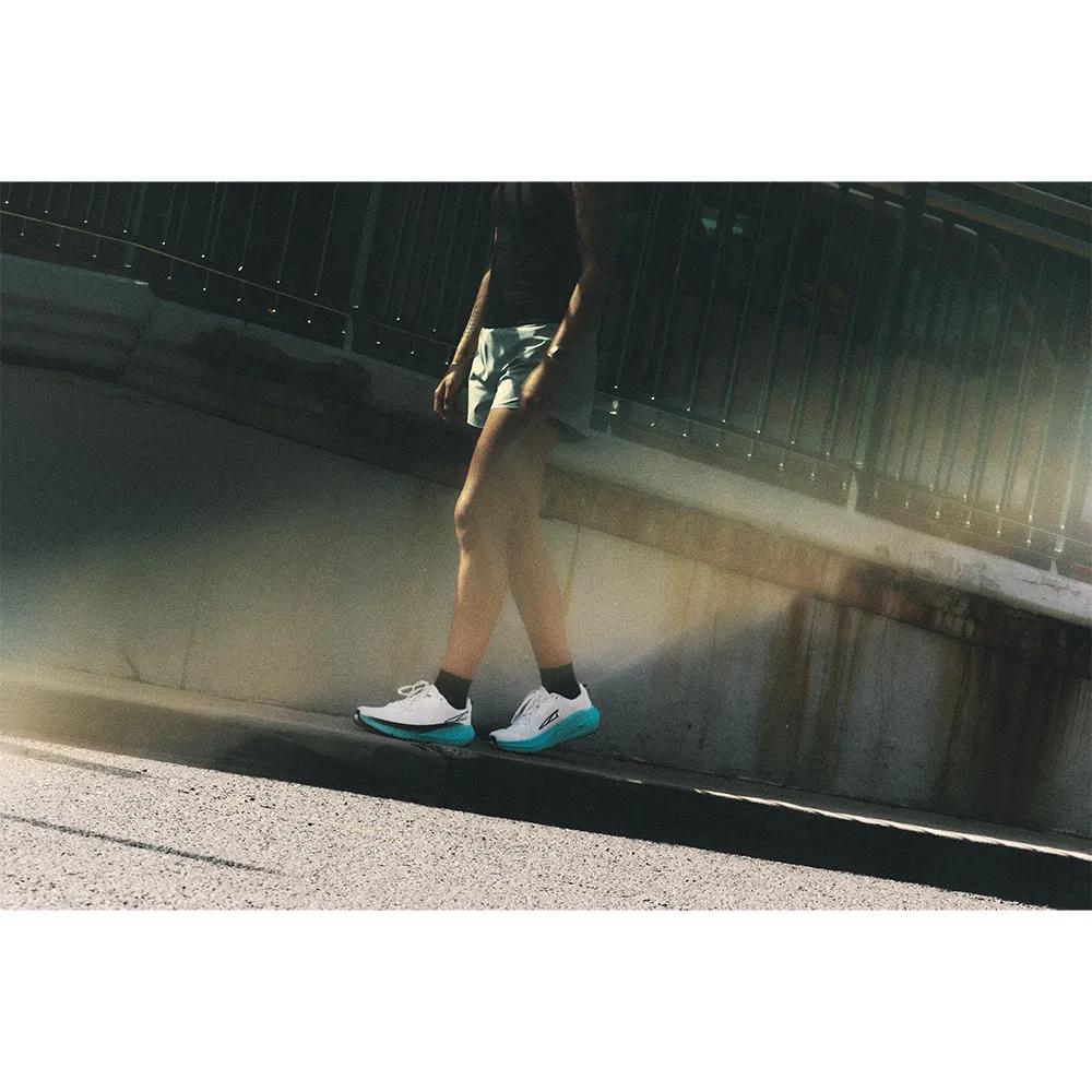 Altra Кроссовки для бега FWD Via