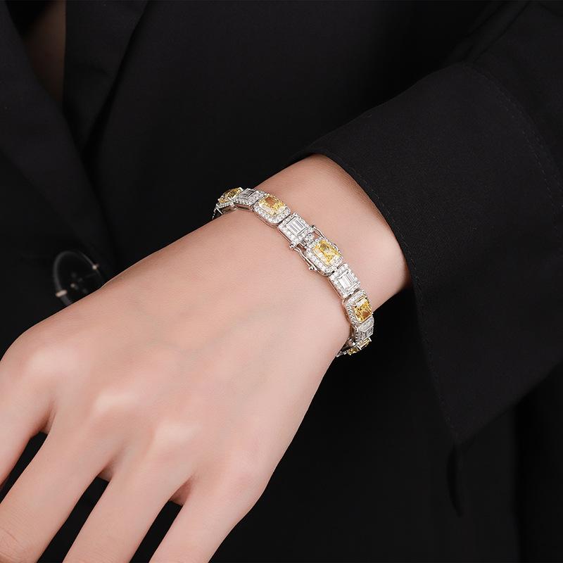 2023 neue Zhuangshengsheng Schmuck S925 Silber High Carbon Diamant Explosive Flash Mode Luxus Intarsien Quadrat Armband Hauptstein 5 * 7