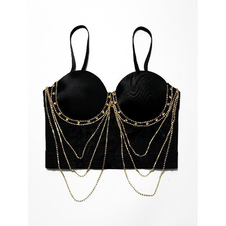 Corsete, îmbrăcăminte de damă la modă și elegantă