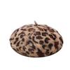 Stilvolle Damen Baskenmütze aus Kaninchenfell mit Leopardenmuster