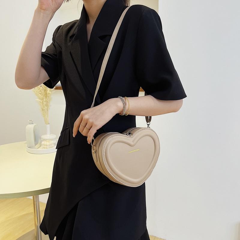 Fresh Style Women's Bag 2022 New Love Bag Trendy Girl Bag Heart-shaped Single Shoulder Diagonal Bag Cute Mini Bag