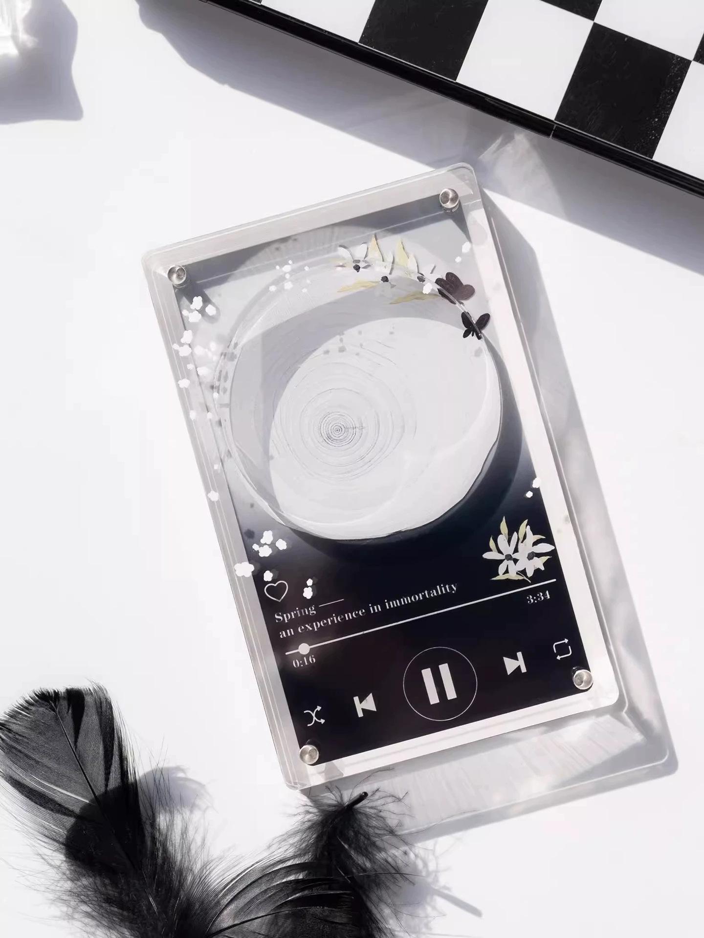 Летнее цветение Держатель значка для CD-плеера: Акриловая подставка для пластинок 58mm