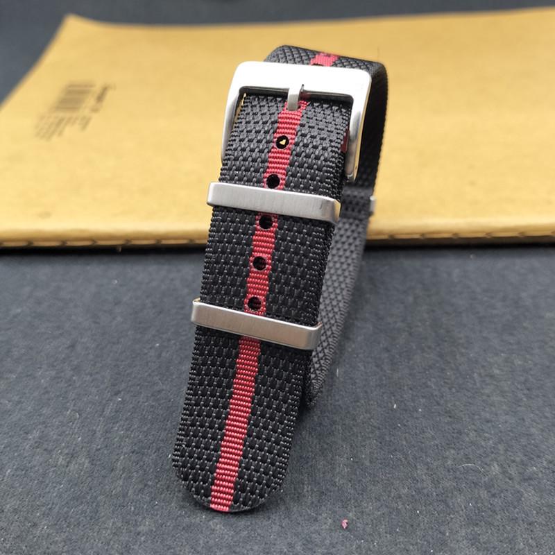 Cinturino per Orologio in Nylon Integrato Stile NATO (20-22mm)