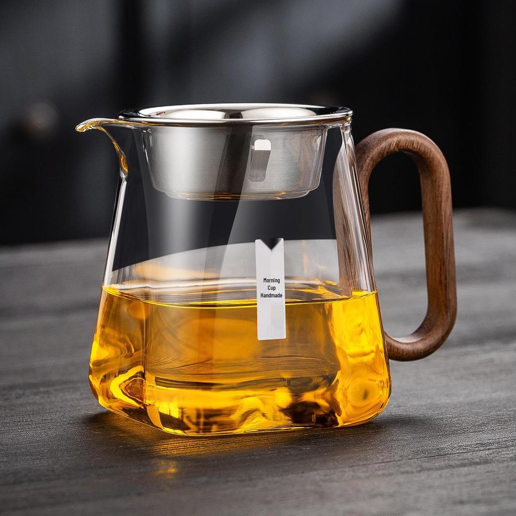 Wooden Handle Glass Gong Dao Bei: High-Temperature Resistant, Thickened Filter Tea Infuser Cup Set