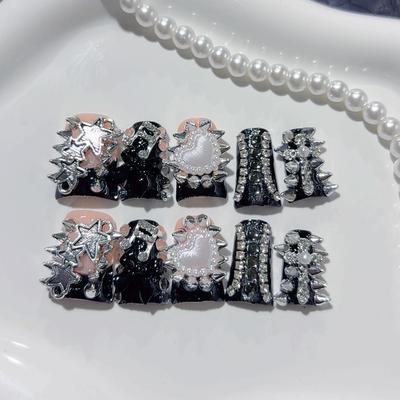 Ongles portables faits à la main en alliage rivet diamant canard noir cœur doux cool européen américain