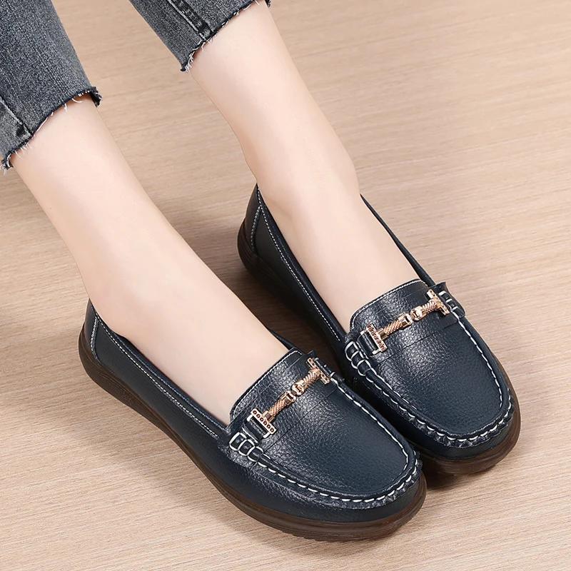 Slip-on Loafers Female Boat Shoes  New Spring /autumn Women Flats Genuine Leather Moccasins Woman Casual Shoes Big Size