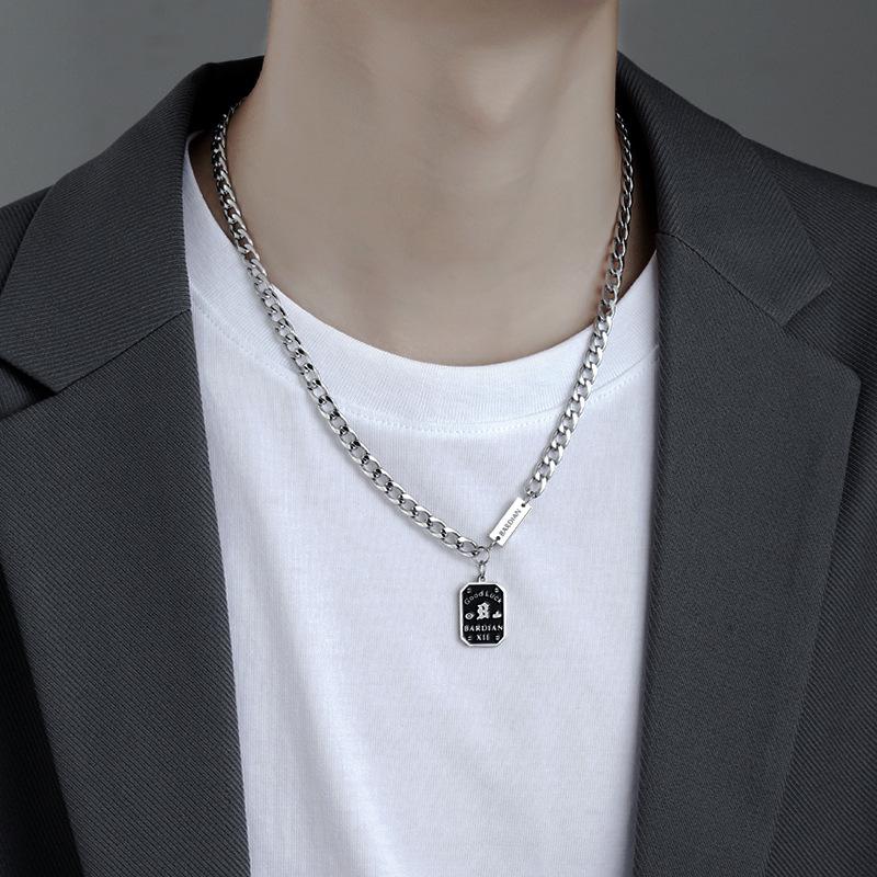 Trendy Men's Clavicle Necklace: Versatile, High-End, Simple Hip Hop Jewelry