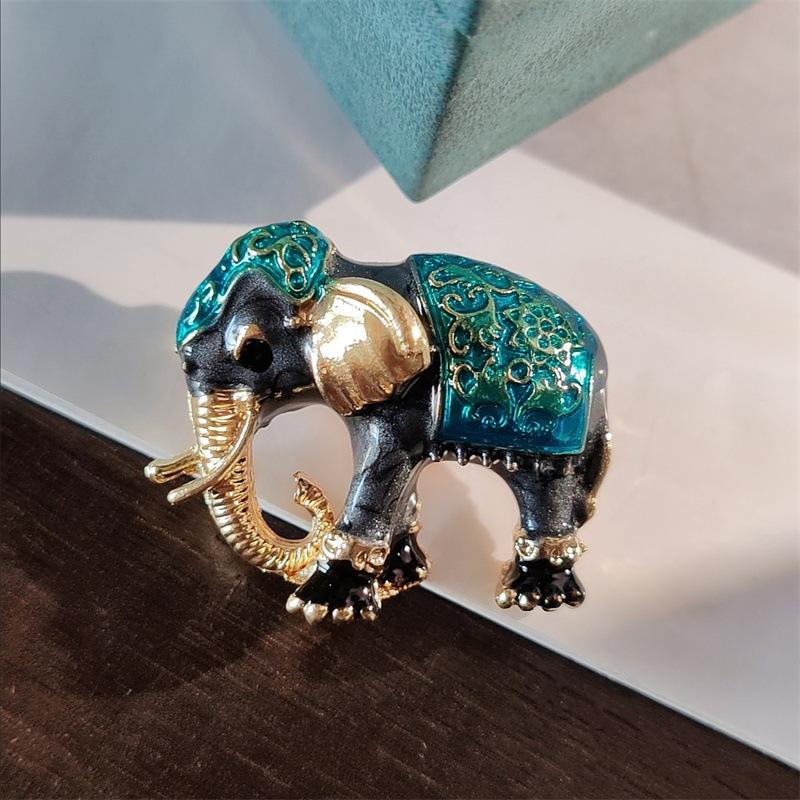 Enamel Colored Elephant Brooch Shirt Mini Elephant Brooches For Women's Pins Chest Flower Collar Pin Sweater Jewelry