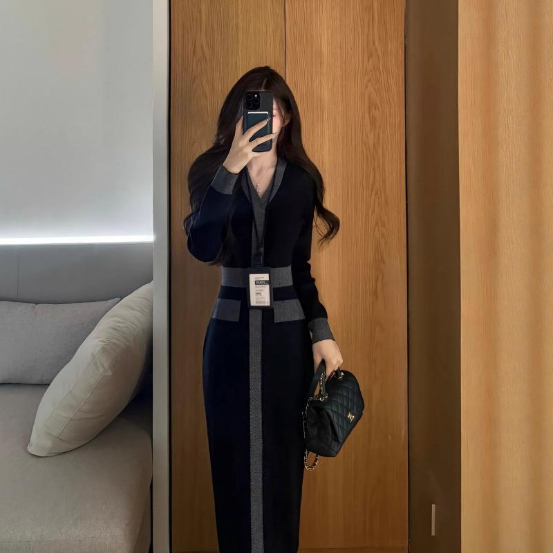 [] Temperament slim-fitting V-neck long-sleeved knitted dress women's autumn and winter waist and thin high-end hip skirt