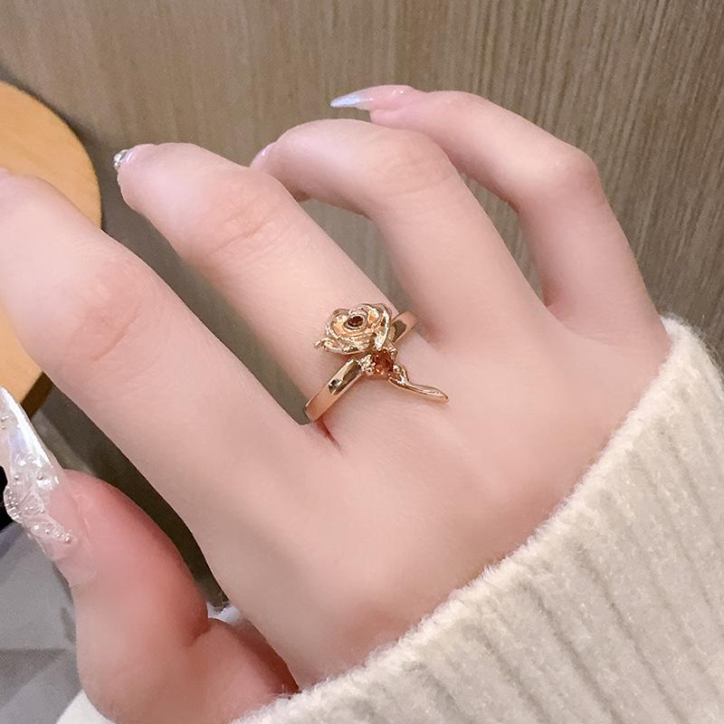 Dunkle Persönlichkeit Rose Offener Ring Nischen Design Süß Cool Stil Hohes Gefühl Luxusring Damen