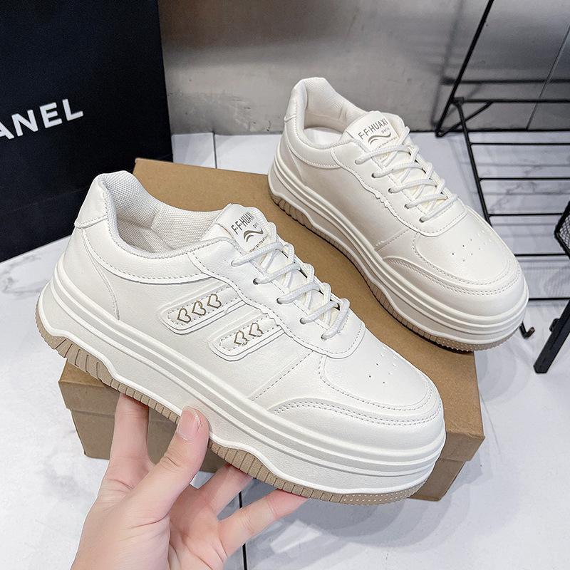 

Little white shoes women s 202 autumn 4 seasons new women s shoes versatile platform retro German training shoes casual sports shoes board shoes 35
