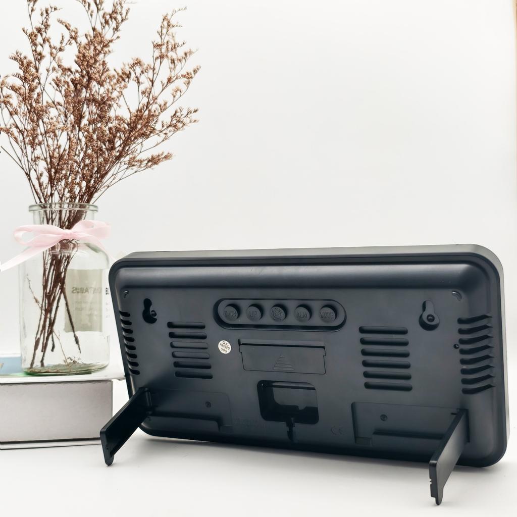 Intelligent and Simple LED Digital Clock, Large Screen Electronic Alarm Clock, Wall Clock, Multi-functional Tabletop Student-specific Alarm Clock