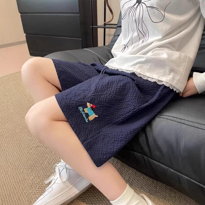 Navy blue dopamine puppy shorts women's summer new quick-drying beach pants sausage seersucker embroidered five-point pants