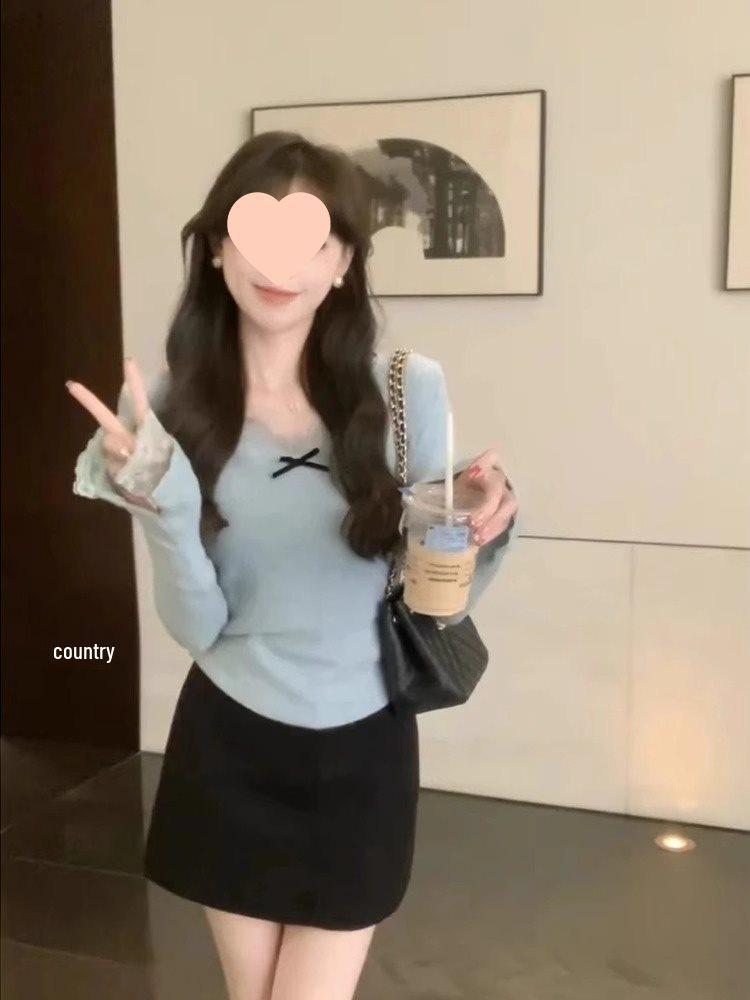 Women's French-Inspired Lace Trim V-Neck Knitted Sweater - Slim Fit, Pure & Sexy Style for Autumn/Winter