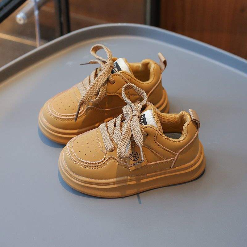 Frühling und Herbst Neue Kinderschuhe Jungen Rutschfeste Weiche Sohle Babyschuhe Atmungsaktiv und Leicht Mädchen Studenten Kleine Weiße Sneaker