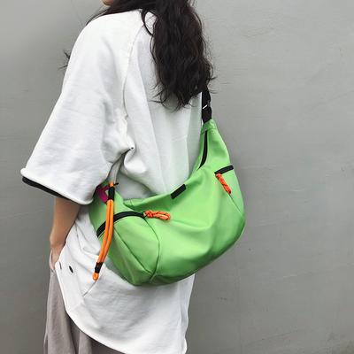 Modische Knödeltasche mit großem Fassungsvermögen Umhängetasche Damen Sport- und Freizeit-Schultertasche Nische 2025 Frühling und Sommer Tasche
