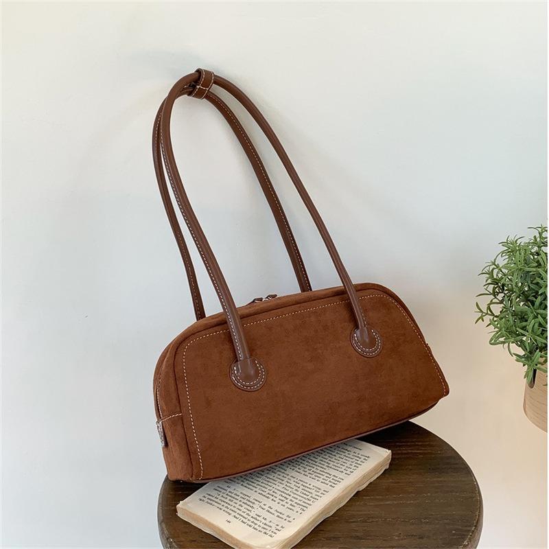 Autumn and Winter Suede Bag Fashion Retro Versatile Shoulder Bag High Sense Niche Style Baguette Armpit Bag Women