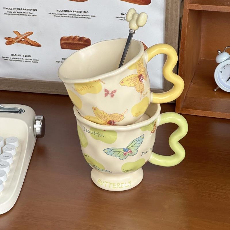 Ins styl prémiový motýlkový hrnek dárek k narozeninám pro dívky praktický keramický hrnek suvenýrový hrnek dárková krabička