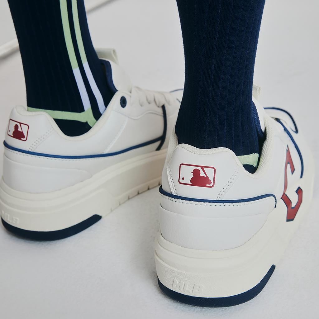 New MLB Chunky Liner Basic Cleveland Indians Slip Resistant Low Top Skateboard Shoes Unisex Red 3ASXCLB3N-45RDS