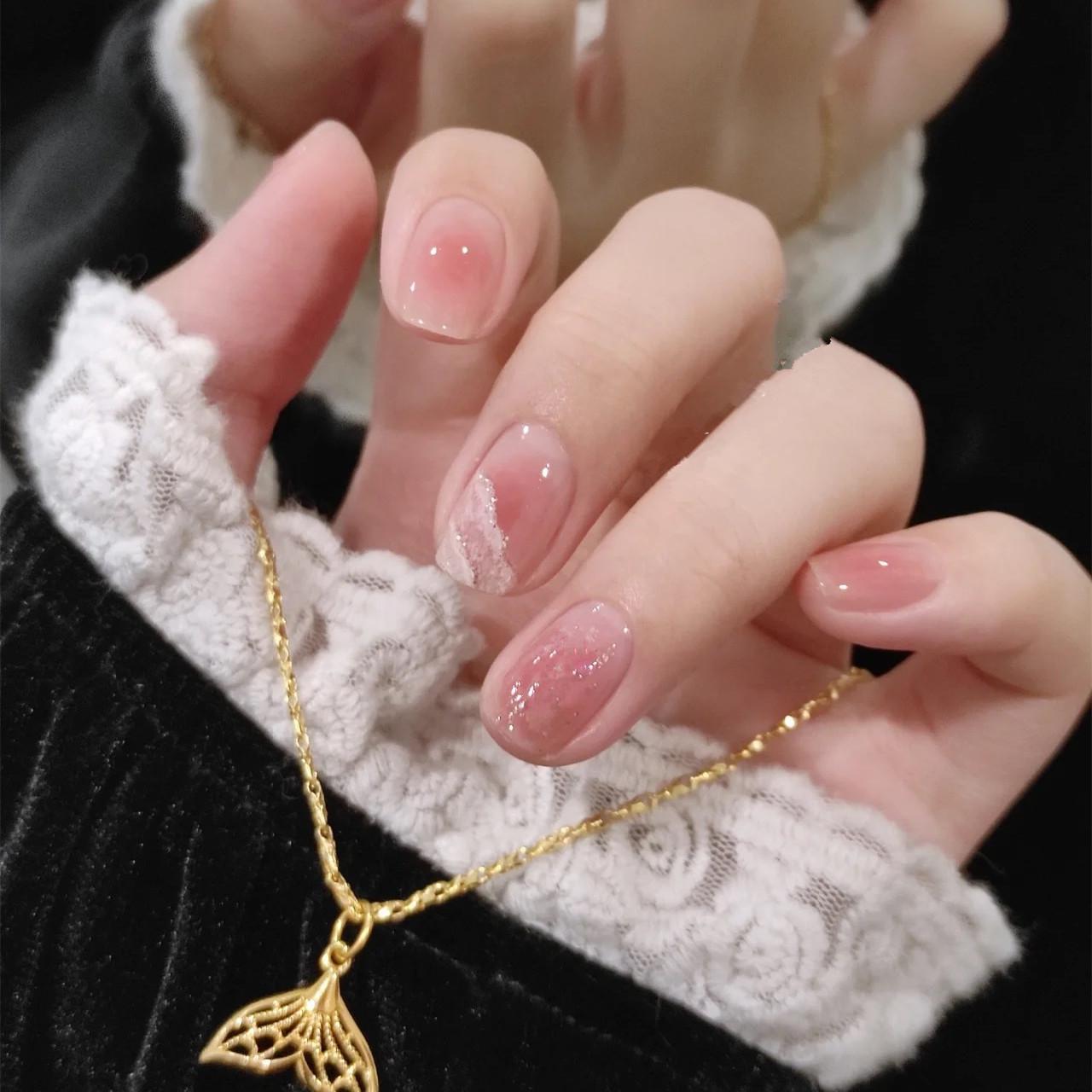 

Ombre Summer Fairy Blush Nail Art: Short Wearable False Nails for Spring/Summer