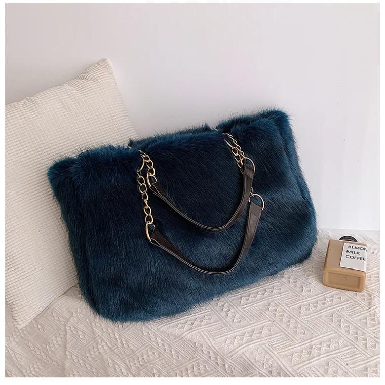 New Fashion Women's Designer Bag Soft Fur Quality Large Capacity Shoulder Bag Chain Large Bags